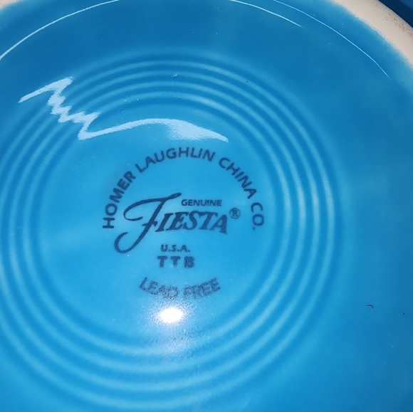 Fiesta Peacock Small Serving Bowl - Picture 4 of 4